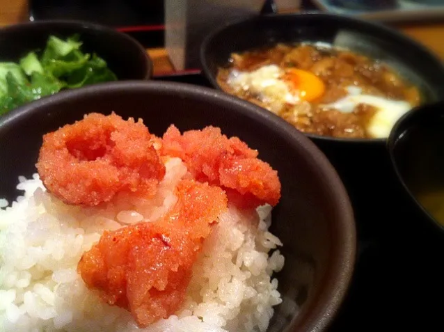 明太子食べ放題！と牛すじ煮込み。食べすぎた。|hirotomoさん