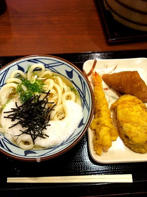 Snapdishの料理写真:温とろろうどん☆海老 さつまいも いなり|あやさん