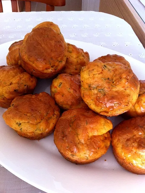 Snapdishの料理写真:red pepper muffins|Banu Ozdenさん