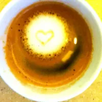 Snapdishの料理写真:my heart floating on my coffee|mei kualie abarientosさん