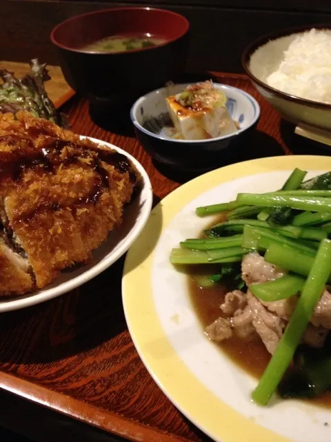 青菜の豚肉炒めとチキンカツ|Hajime Sakaiさん