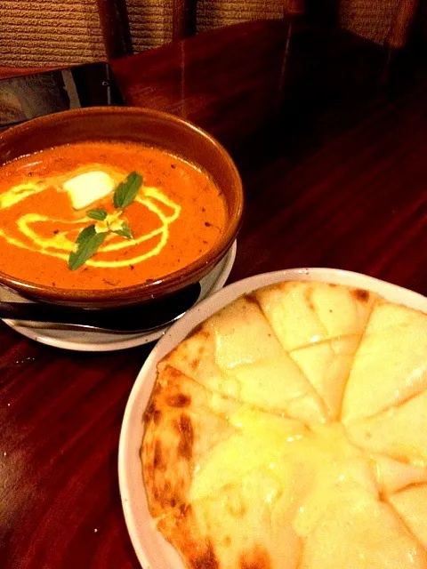 チキンカレーとチーズナン＼⍩⃝／|ゆきちゃんさん