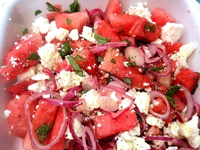 Snapdishの料理写真:salade con feta|christiaan cooimanさん