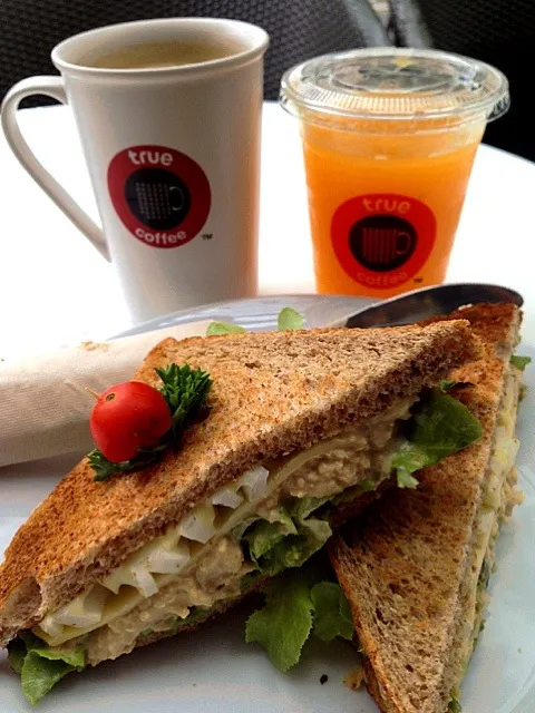 Tuna cheese sandwich wholemeal, orange juice n hot americano|I'm a pasta lover ..さん