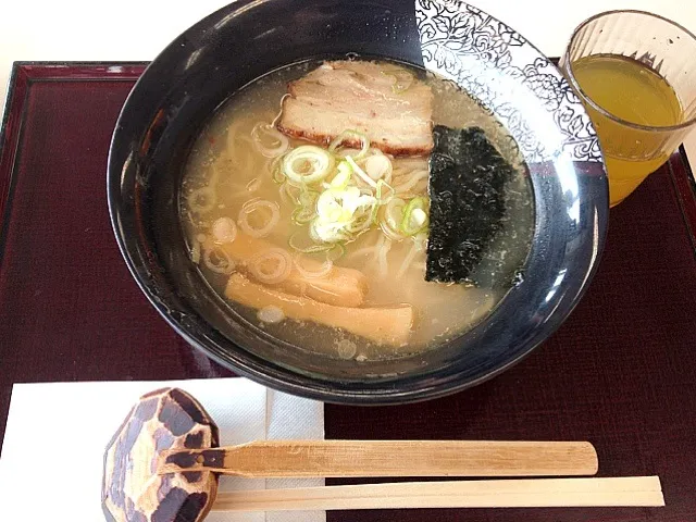 鶏骨魚介麺（塩）|お砂糖子さん