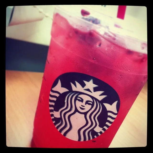 Refresher very berry hibiscus beverage|mimichan62さん