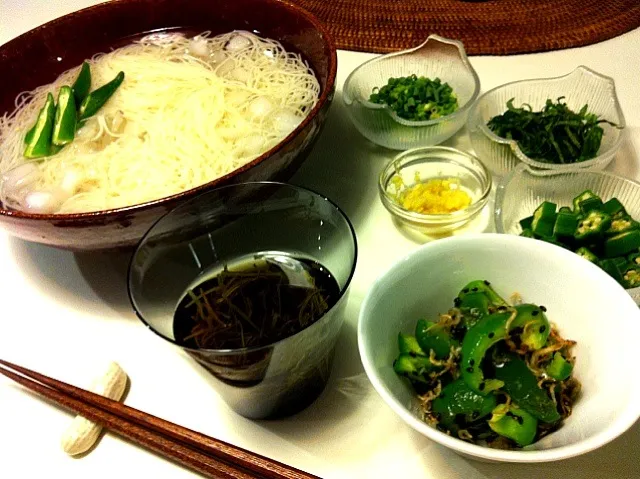 Snapdishの料理写真:がごめ昆布つゆそうめん|なおさん