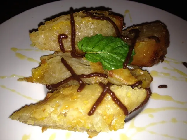 sticky rice with mango and chocolate|ken miyahiraさん