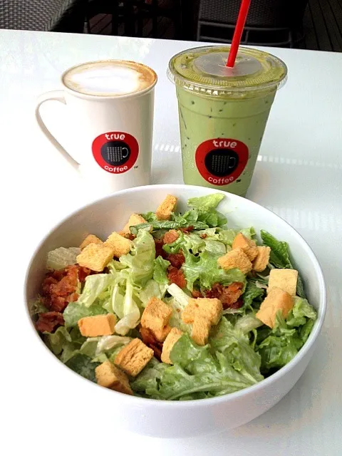 Ceasar Salad, latte n Green tea latte|I'm a pasta lover ..さん