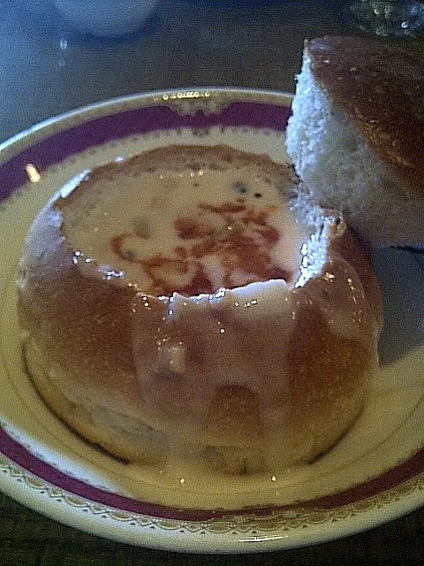 Clam Chowder with sour dough bread cup|yukさん