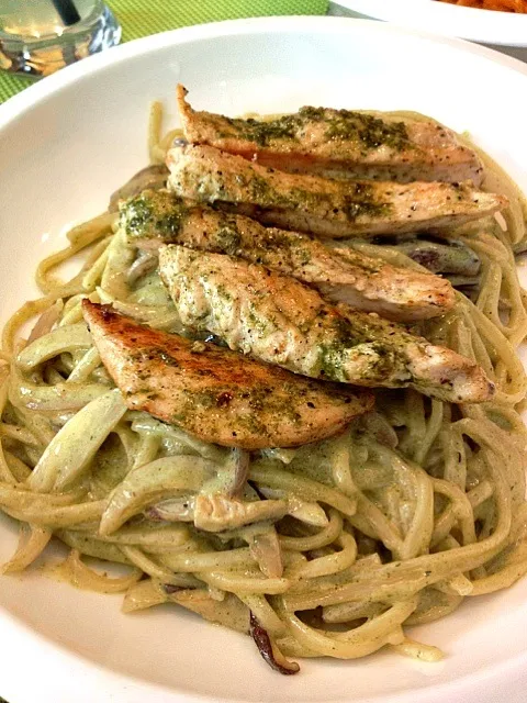 Chicken Pesto Cream Sauce|Queenさん