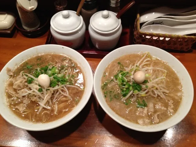 Snapdishの料理写真:サンマ出汁の塩＆醤油ラーメン|おおえぷさん