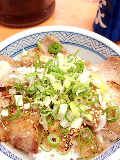 吉牛  ねぎ塩豚丼|かっぴーさん