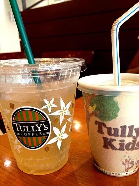 ＴULLＹ’Sコーヒー☆ｋｉｄｓアイスチョコラテ＆スプラッシュジンジャー|chyawaさん