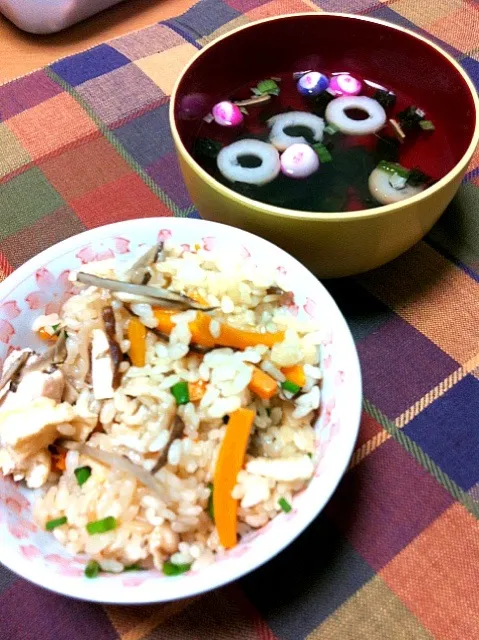 鶏ごぼうの炊き込みご飯、おすまし tasted rice(vege,tofu,chickin,mushroom),soup|yoshiee mizutaniさん