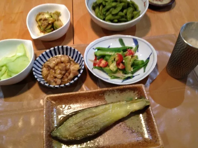 Snapdishの料理写真:蒸し茄子、鶏軟骨ポン酢炒め、アボカドとオクラ和え、白瓜の浅漬と醤油糀漬、枝豆|宮尾益人さん