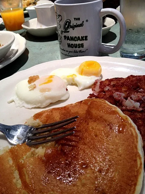 corn beef and hash+some poachey eggs|Erin Aleshireさん