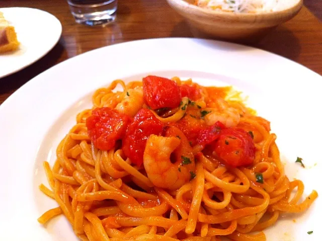 フレッシュトマト&エビの濃厚海老味噌ソースパスタ|chenhuiさん