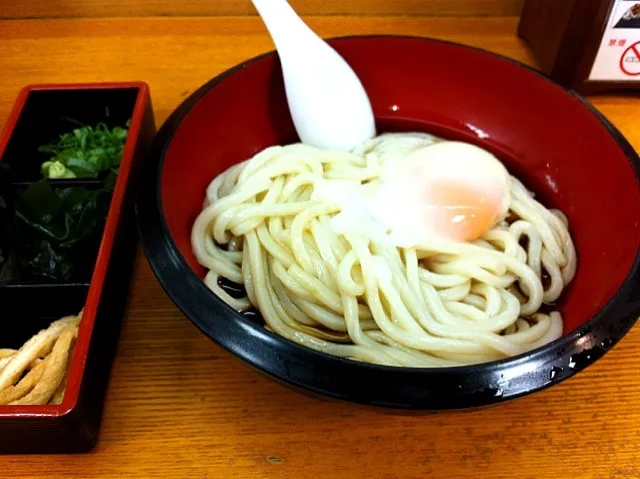 ボクの身体の半分はうどんです。それで余計なまっちろいんだと思います。|nakanさん