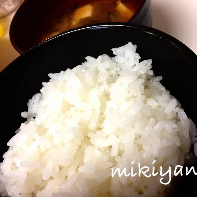 Snapdishの料理写真:白飯、あおさと豆腐の味噌汁|みきやん☺︎さん