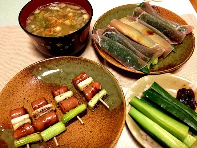 ねぎソーセージ串、肉味噌きゅう、生ハムきゅう、豚汁|ひろみさん