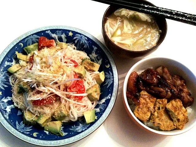 サラダそうめん 焼鳥たまご丼|りさ〜ぬさん