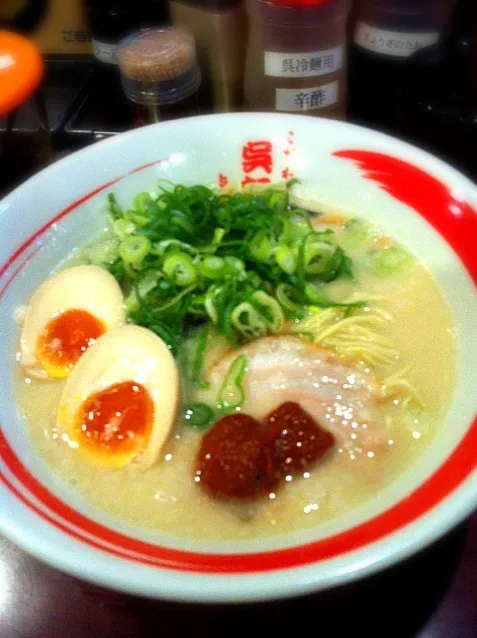 Snapdishの料理写真:とんこつラーメン|かぼちゃさん