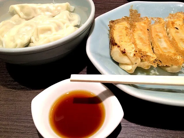 水餃子、焼き餃子。宇都宮の定番。|あきらさん