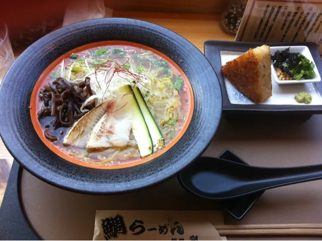 Snapdishの料理写真:鯛ラーメン|パグみさん