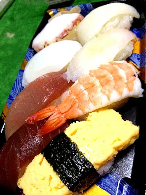 Snapdishの料理写真:#夕飯 か？  #夜おやつ か？ すーしー|ms903さん