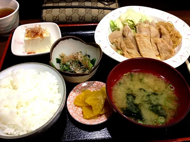 豚肉の生姜焼き定食|ぽりこさん