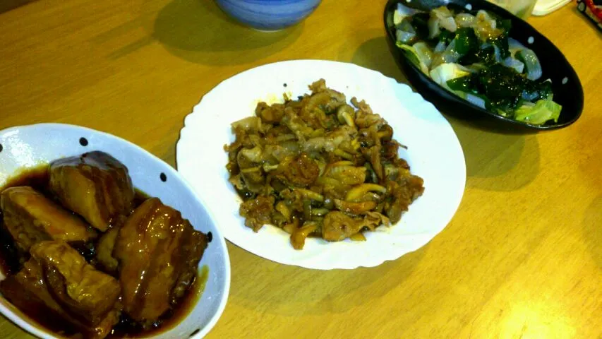 豚の角煮  焼肉風野菜炒め  海藻サラダ|ゆいさん