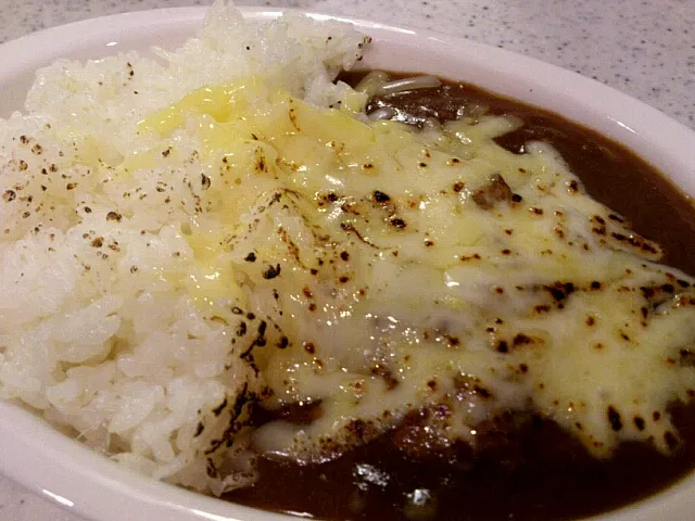 炙りチーズカレー|ひろたんさん