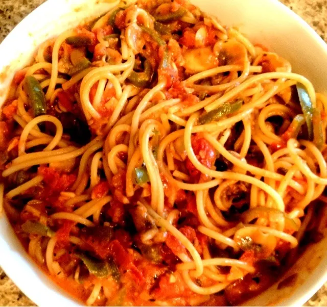 Snapdishの料理写真:#Spaghetti with #Vegetables in Vodka Sauce|sooprcoolchicaさん