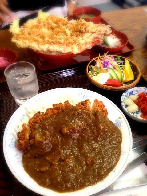 カツカレー（＾∇＾）ふみちゃんは赤字丼|しーさん