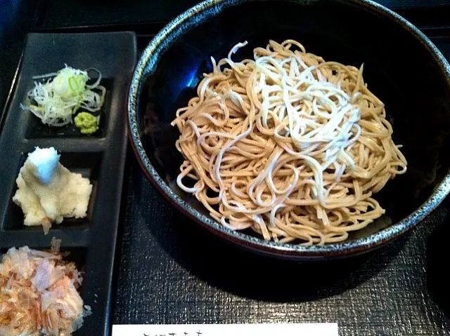 三浦半島産辛味大根と新蕎麦    辛さは山形に劣るが新蕎麦に万歳|シロチョさん