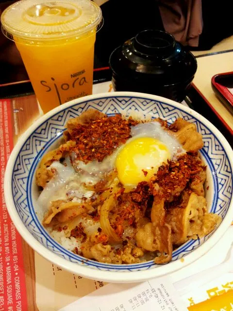 Spicy Beef Rice Bowl with Tamago|genさん