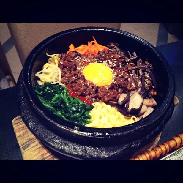 牛肉石锅拌饭 beef dolsot bibimbap|Vanelさん