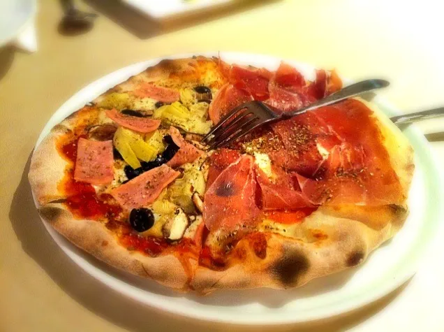 Parma Ham and Artichokes Pizza|nicky tangさん