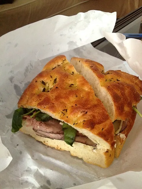 roast beef with crispy onions and horseradish cream on rosemary foccacia|kateさん