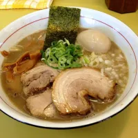 Snapdishの料理写真:特製ラーメン|かばおさん