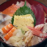 chirashi don|Izzatinaさん