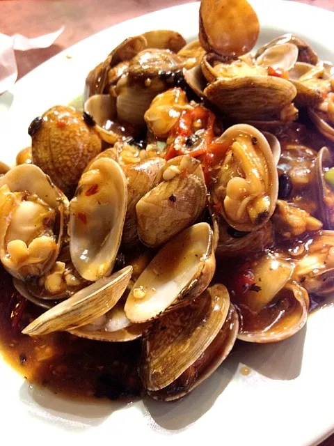 Stir Fried Clams w/ Chili & Black Bean|Queenさん