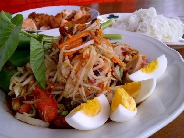 papaya salad ส้มตำกันหน่อยปะ ซี๊ดซ๊าด!!!|Inpataさん