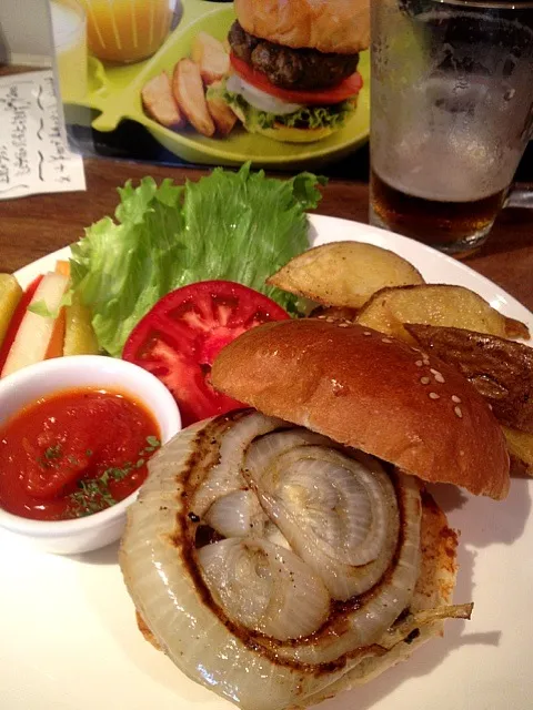 アメリカンバーガーミニにしてジェラートつけたの。ミニカレー食べでビールも飲んだのだ（＾∇＾）|しーさん