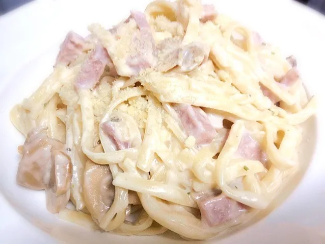 pasta white cream ham and mushroom|sanさん