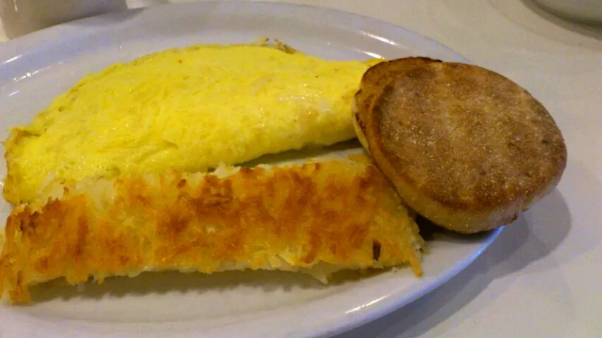 Snapdishの料理写真:cheese omelette|Funky Chefさん