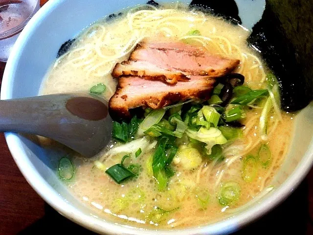 Snapdishの料理写真:とんこつラーメン|橙月さん