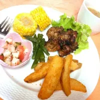 Snapdishの料理写真:garlic BBQ chicken, texas style fried potato, shrimp ceviche|Yoshinaさん