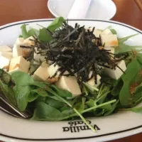 Snapdishの料理写真:Tofu salad|Vatchariya Ngaotheppitakさん